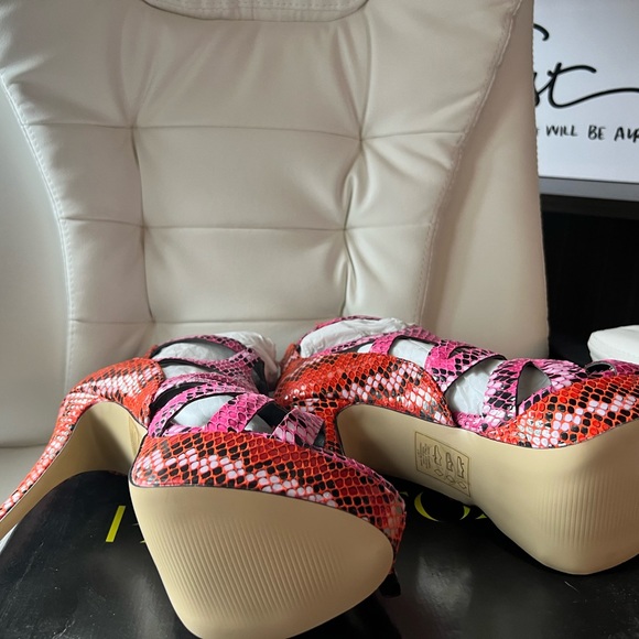 Paper Fox Estelle Heels - Picture 5 of 6